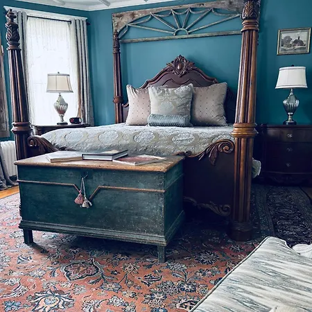 1000 Islands Bed And Breakfast-The Bulloch House-2